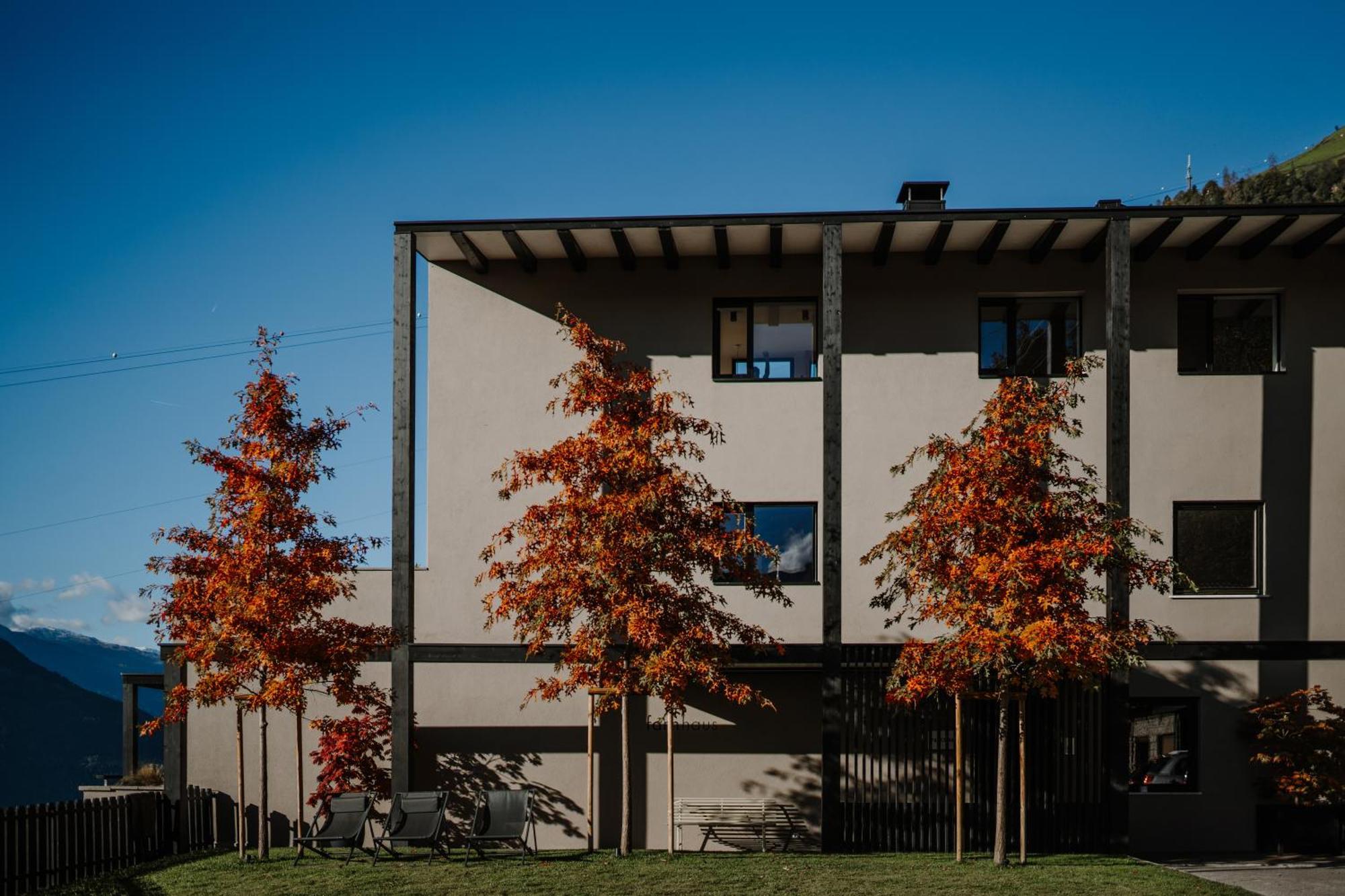 Farnhaus Apartment Tirolo Exterior photo