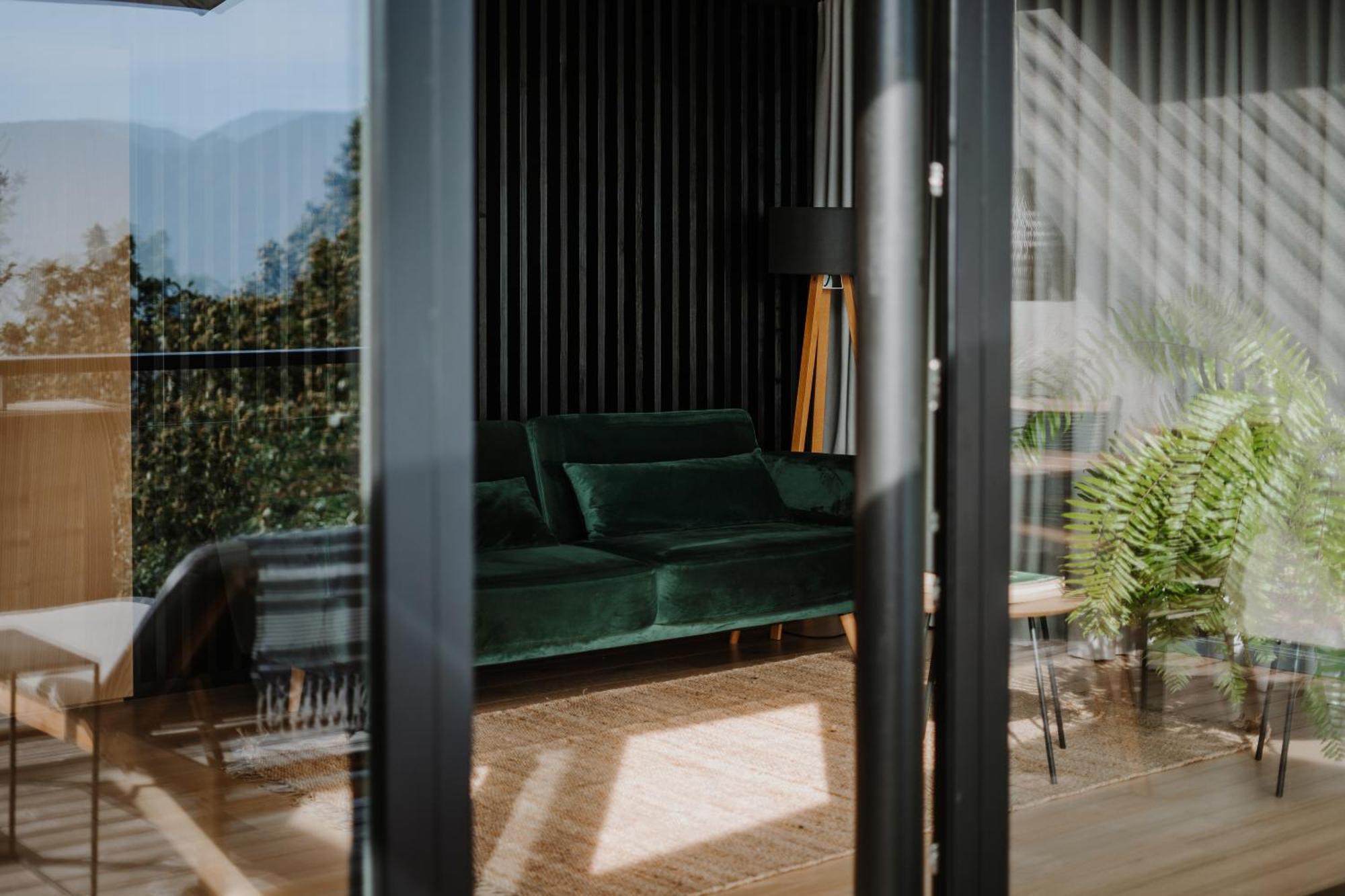 Farnhaus Apartment Tirolo Exterior photo